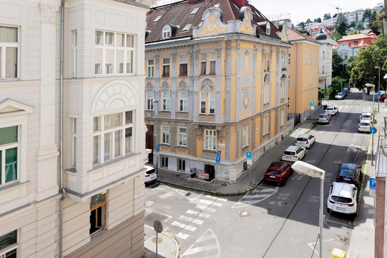 Diamond Residence In Old Town With Free Parking Bratislava Exterior photo